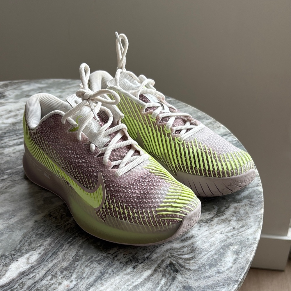 Nike Women's Purple and Green Athletic Shoes
